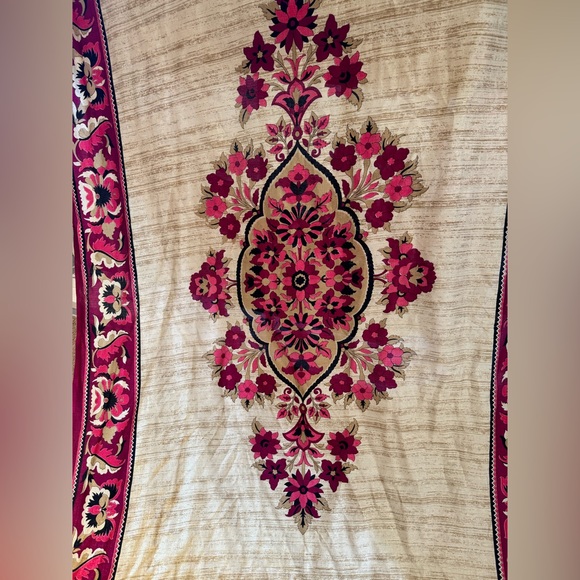 Stunning hot pink and golden color combo dupatta - Picture 2 of 4